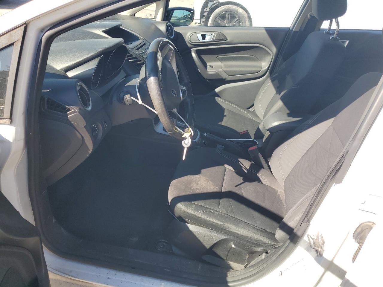 2016 Ford Fiesta Se VIN: 3FADP4EJXGM160065 Lot: 90813945