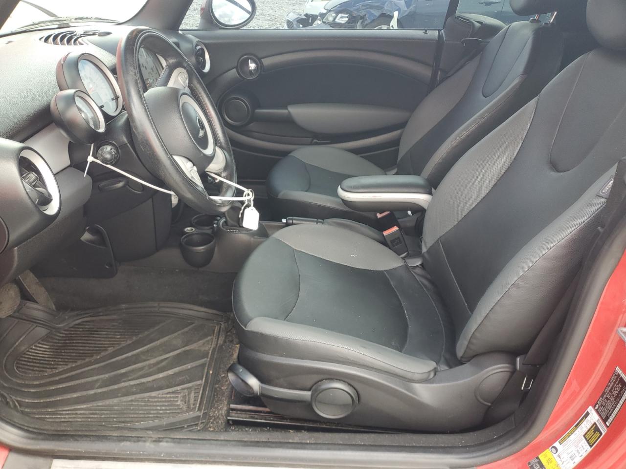 2009 Mini Cooper VIN: WMWMR33559TU96812 Lot: 82274145