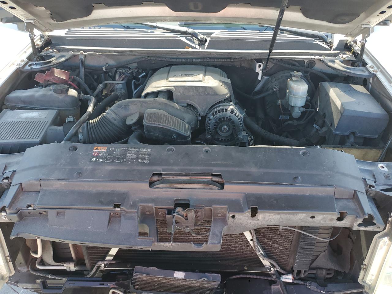 2011 GMC Yukon Denali VIN: 1GKS1EEFXBR345832 Lot: 82387665