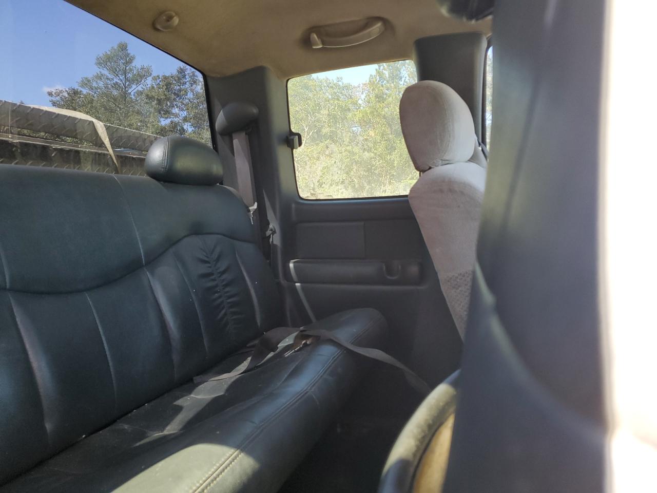 2000 Chevrolet Silverado VIN: 2GCEC19T0Y1104018 Lot: 86139185