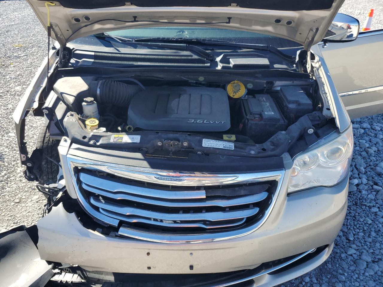 2013 Chrysler Town & Country Limited VIN: 2C4RC1GG9DR748183 Lot: 81897175