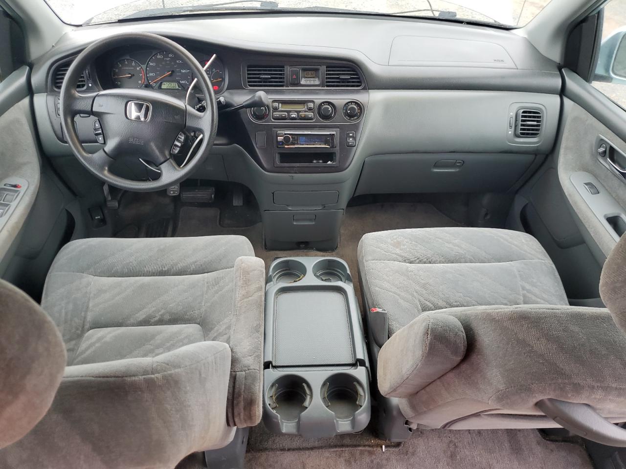 2002 Honda Odyssey VIN: 2HKRL18652H587329 Lot: 82278205