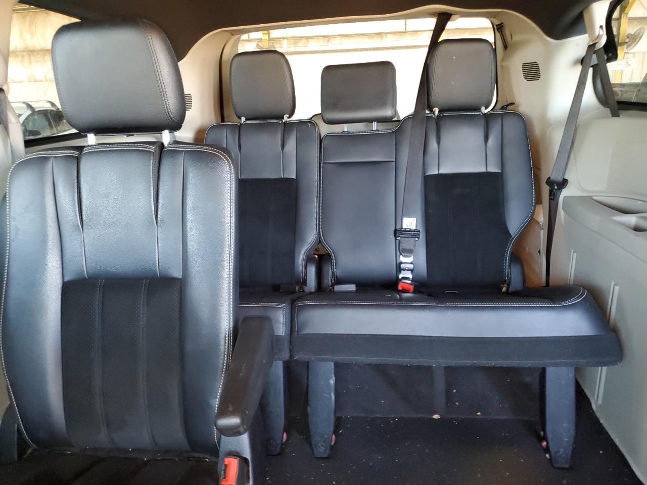 2015 Dodge Grand Caravan Sxt VIN: 2C4RDGCG5FR738291 Lot: 82215325