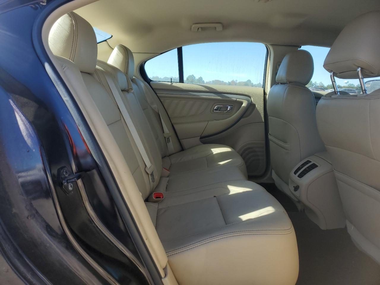 2013 Ford Taurus Sel VIN: 1FAHP2E81DG173988 Lot: 86852525