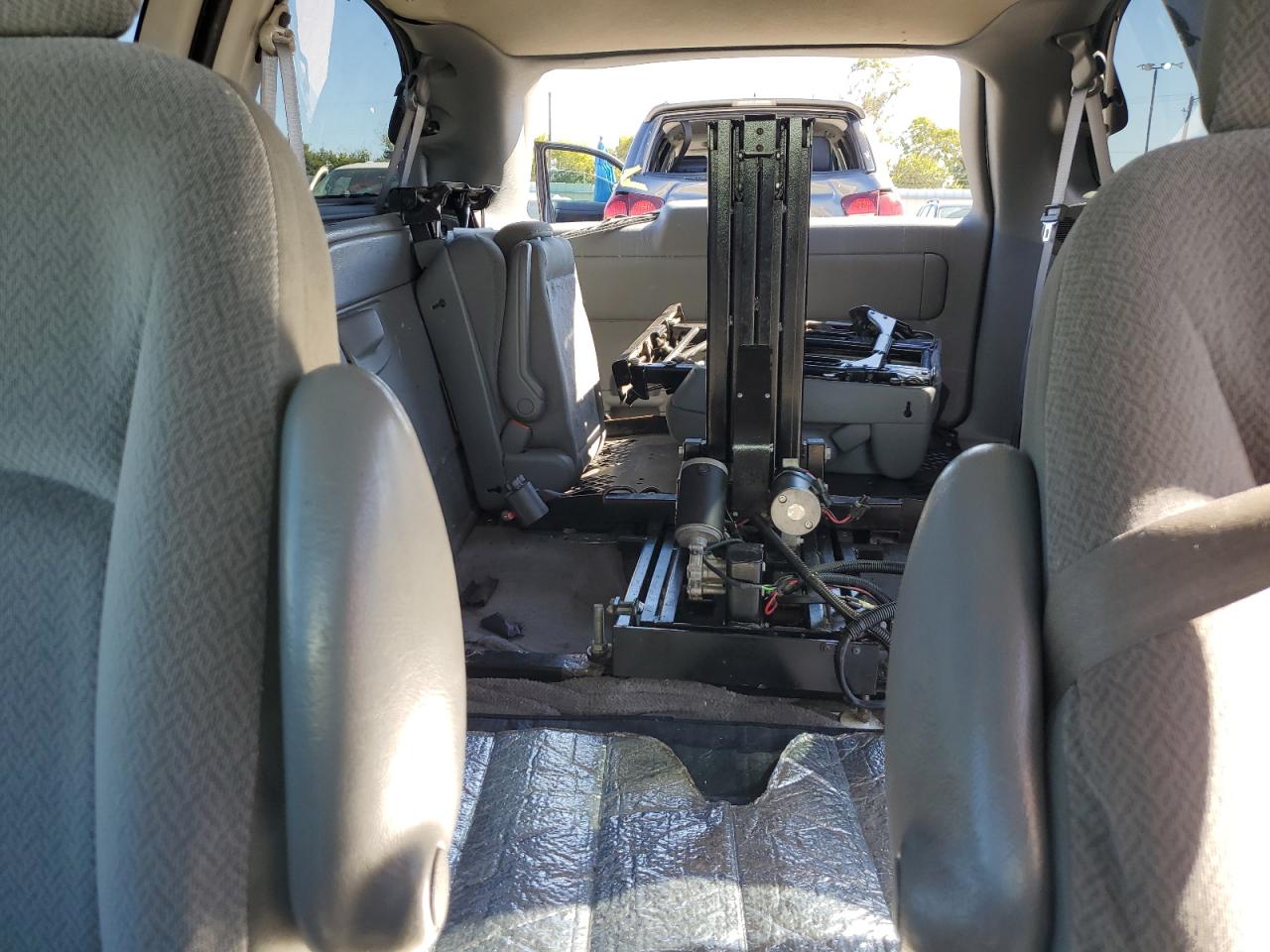 2006 Dodge Grand Caravan Sxt VIN: 2D4GP44LX6R867994 Lot: 87377885