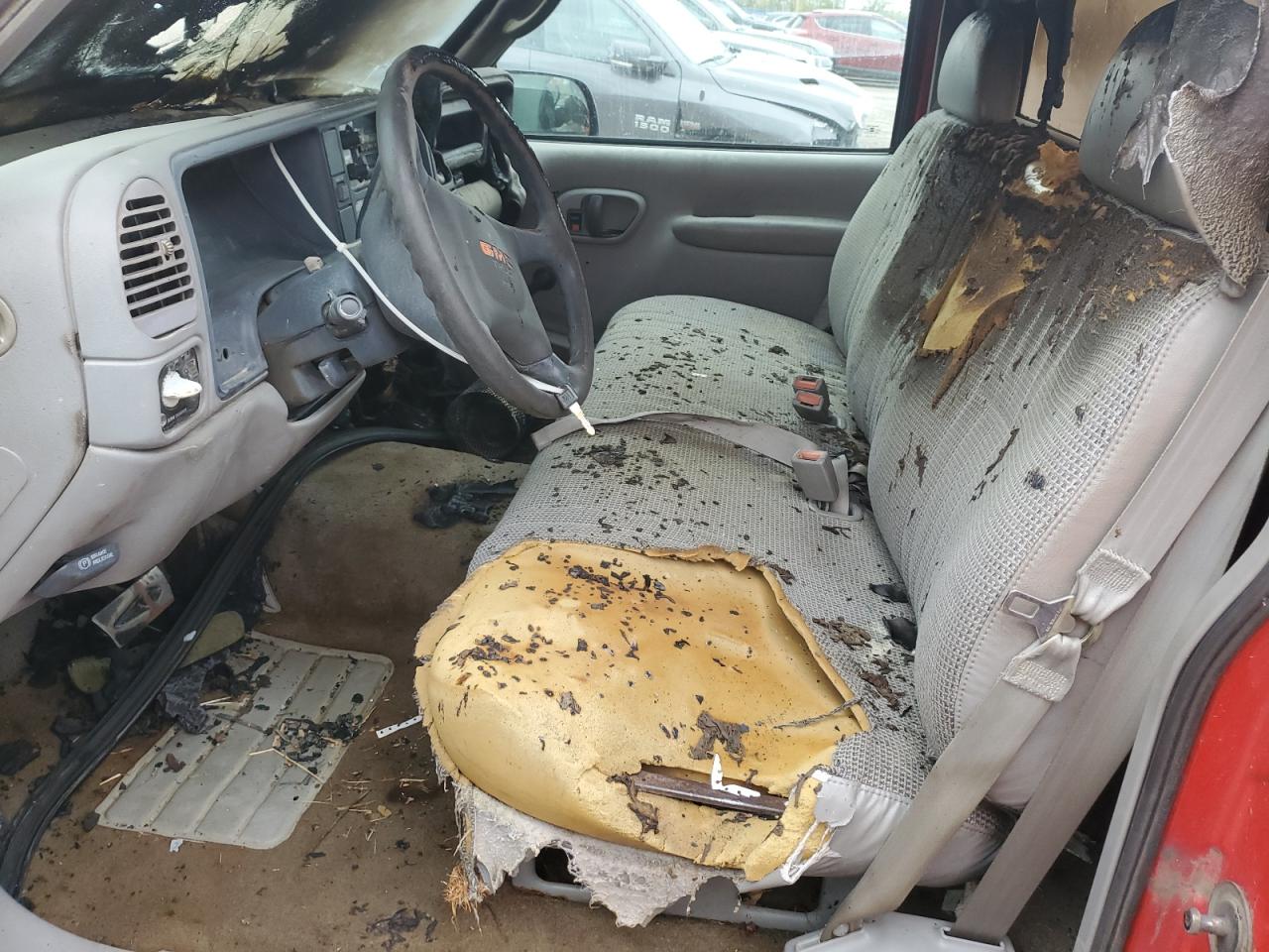 1998 GMC Sierra C2500 VIN: 1GTGC24R5WE518093 Lot: 85680215