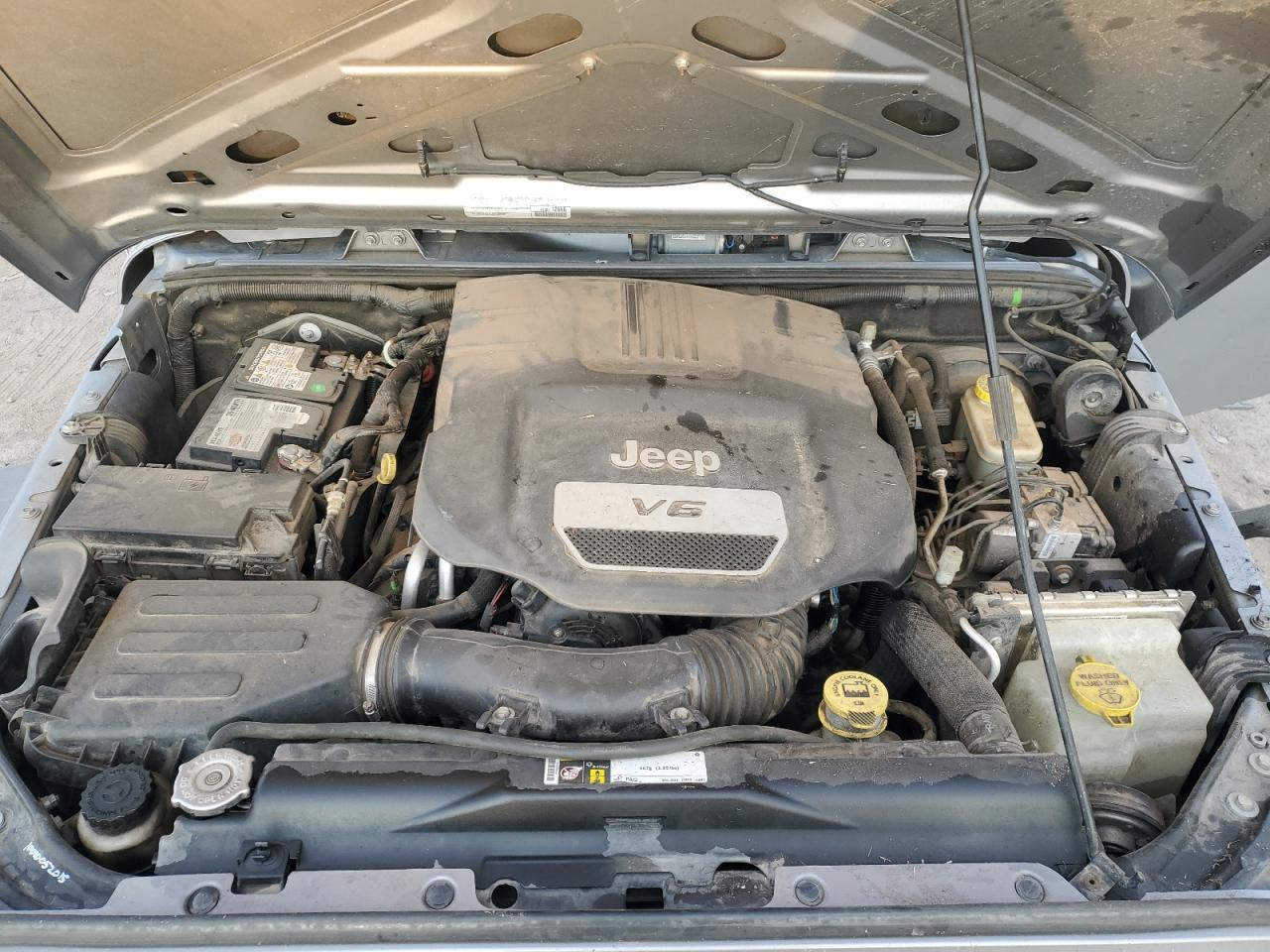 2015 Jeep Wrangler Sport VIN: 1C4AJWAG2FL690339 Lot: 81990305