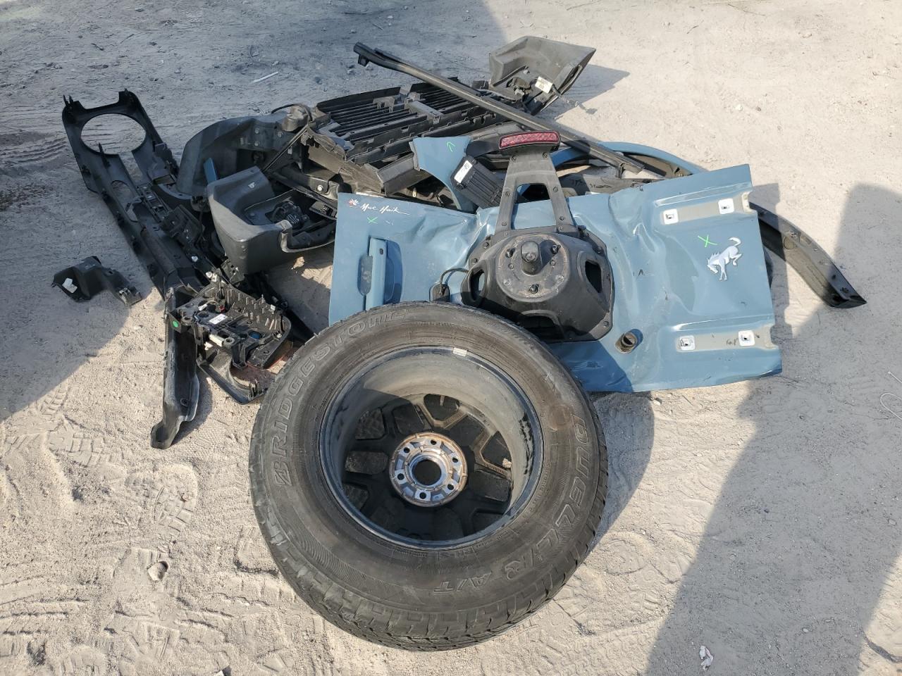 2022 Ford Bronco Base VIN: 1FMDE5AH9NLB10129 Lot: 89722855