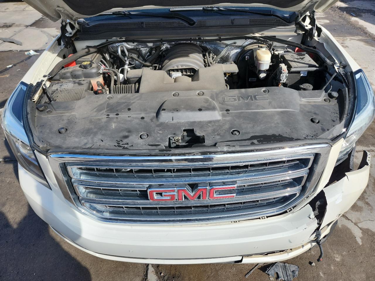 2015 GMC Yukon Slt VIN: 1GKS2BKC4FR261243 Lot: 90344285