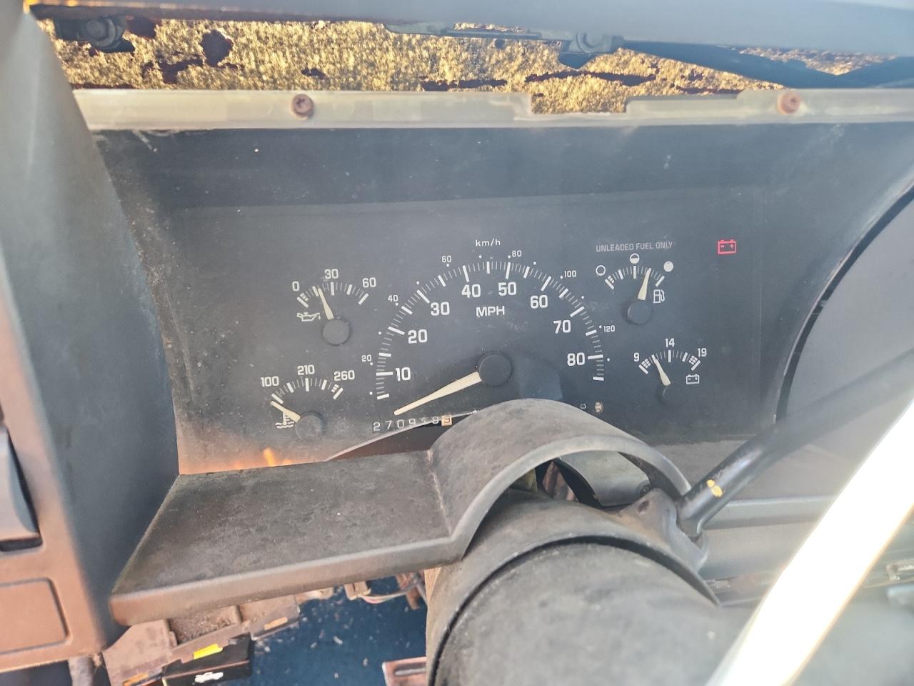 1992 Chevrolet Gmt-400 K1500 VIN: 2GCEK19H8N1183528 Lot: 90629255