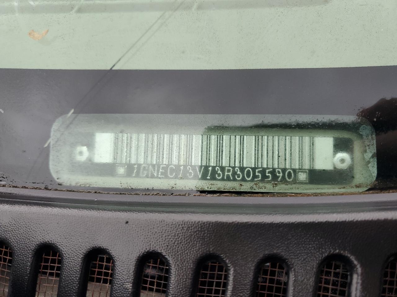 2003 Chevrolet Tahoe C1500 VIN: 1GNEC13V13R305590 Lot: 90326575