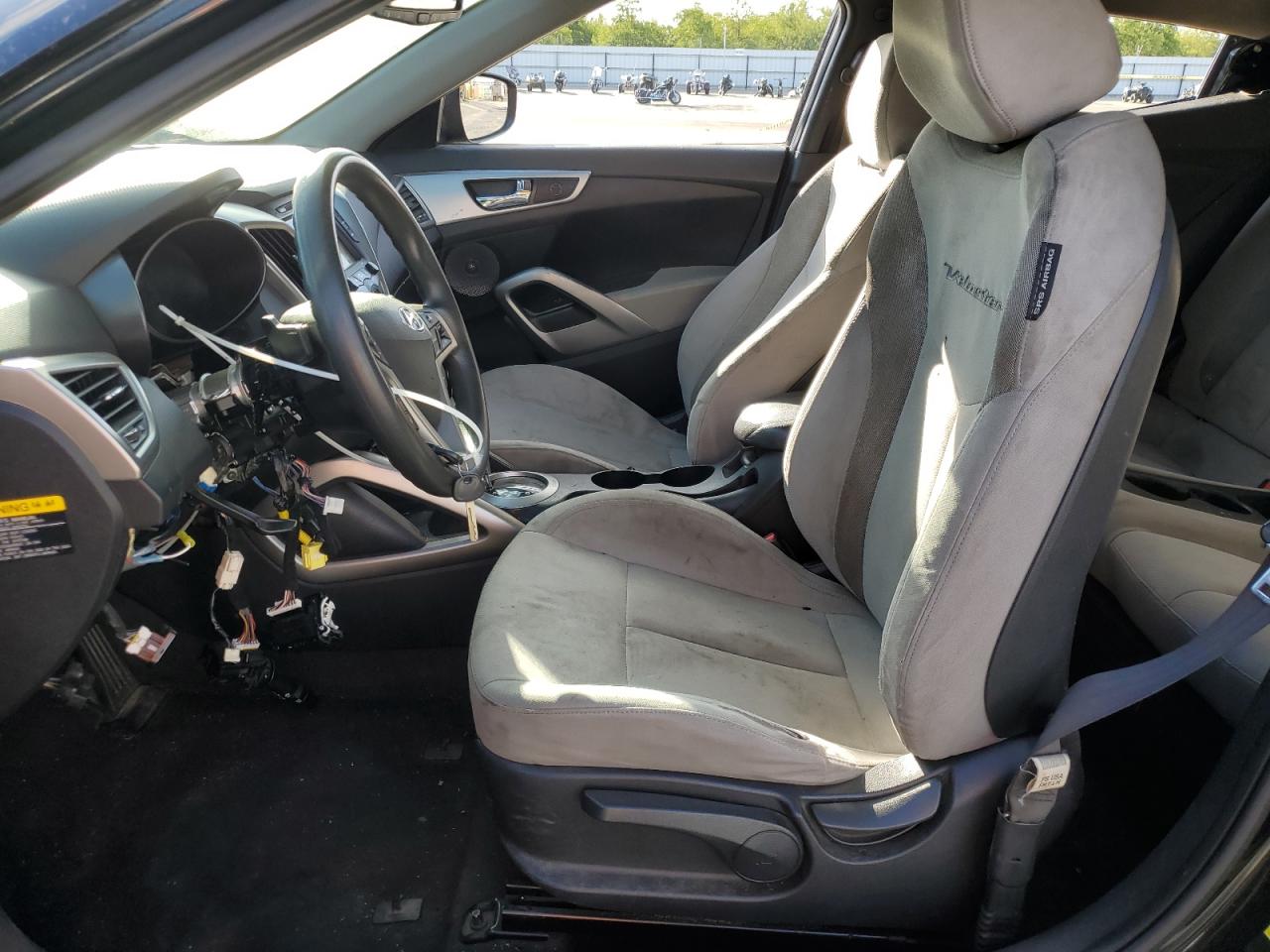 2013 Hyundai Veloster VIN: KMHTC6AD8DU147119 Lot: 82261415