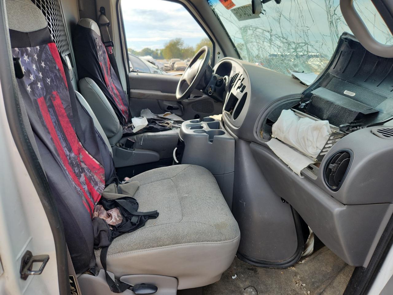 2002 Ford Econoline E150 Van VIN: 1FTRE14W02HB78640 Lot: 87234745