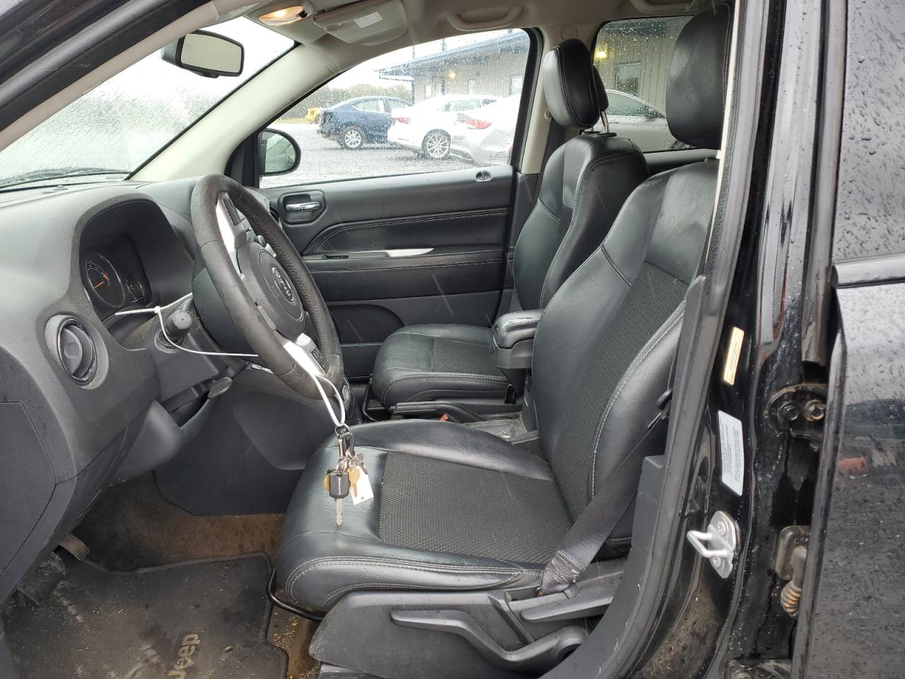 2016 Jeep Compass Latitude VIN: 1C4NJDEB1GD687254 Lot: 82715885