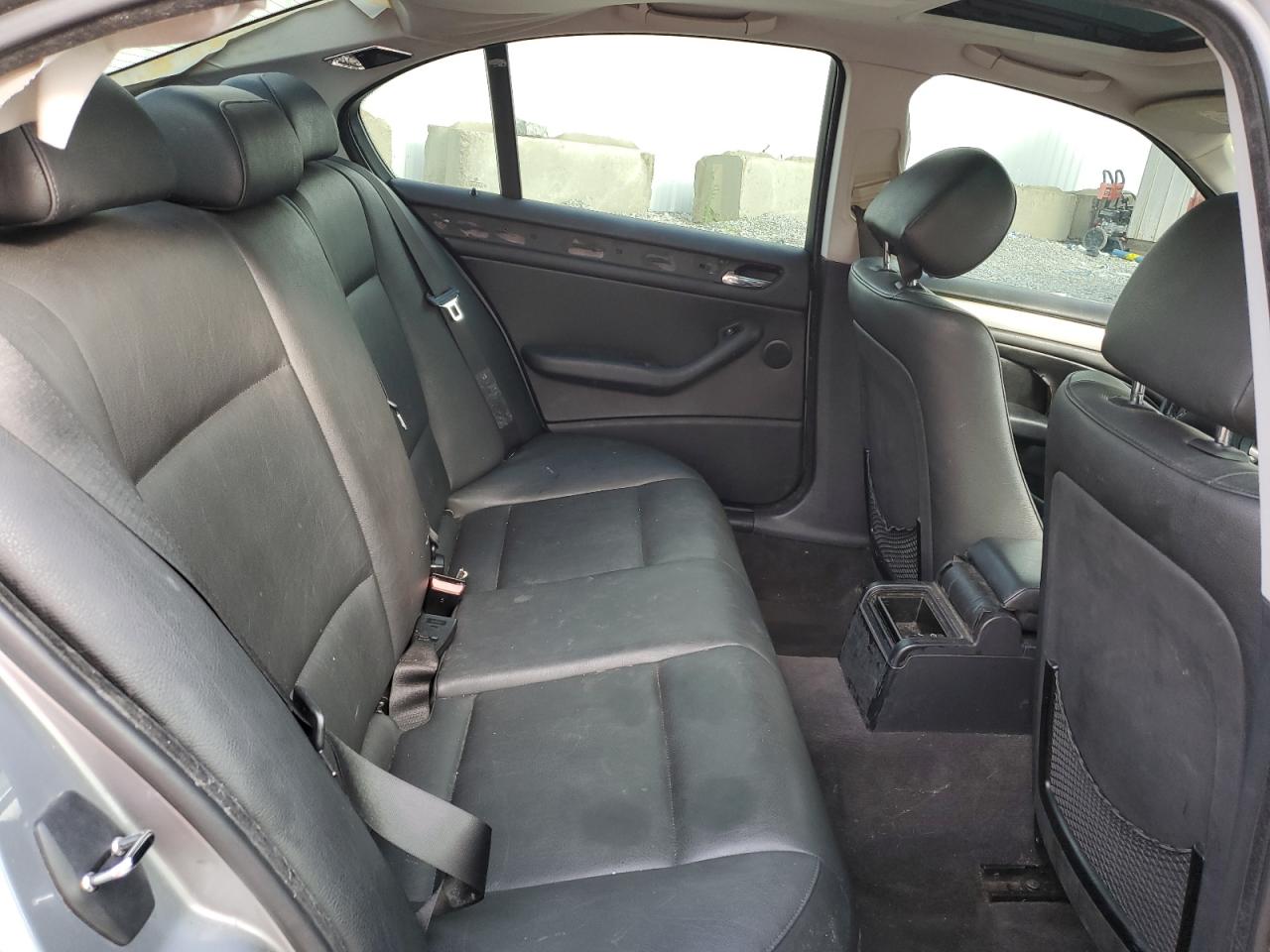 2004 BMW 325 I VIN: WBAET37474NJ96287 Lot: 85501375