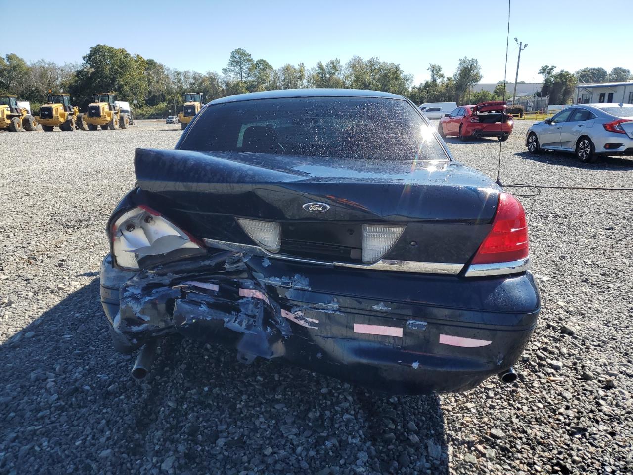 2005 Ford Crown Victoria VIN: 2FAFP73W95X153117 Lot: 86520535