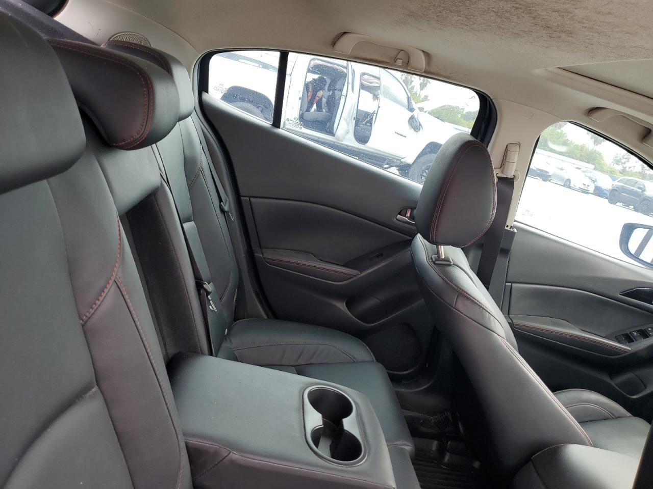 2015 Mazda 3 Touring VIN: JM1BM1L35F1270353 Lot: 84761515