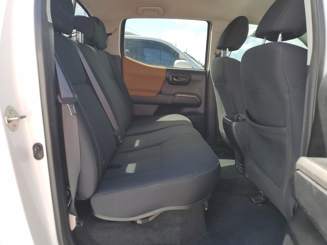 2019 Toyota Tacoma Double Cab VIN: 5TFAZ5CN6KX076203 Lot: 82233505