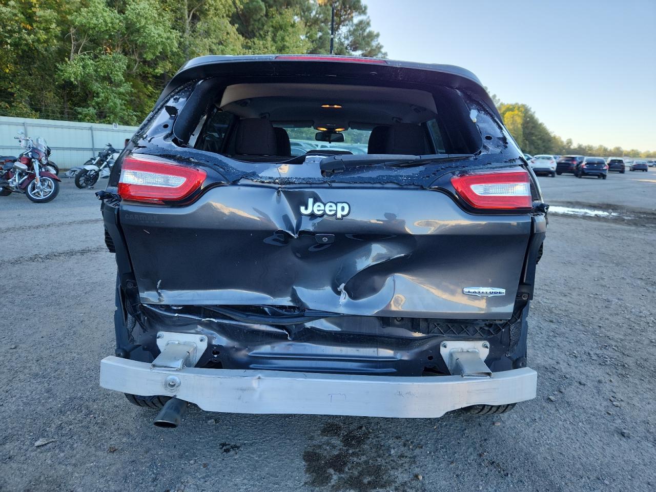 2016 Jeep Cherokee Latitude VIN: 1C4PJLCB4GW265263 Lot: 89834635