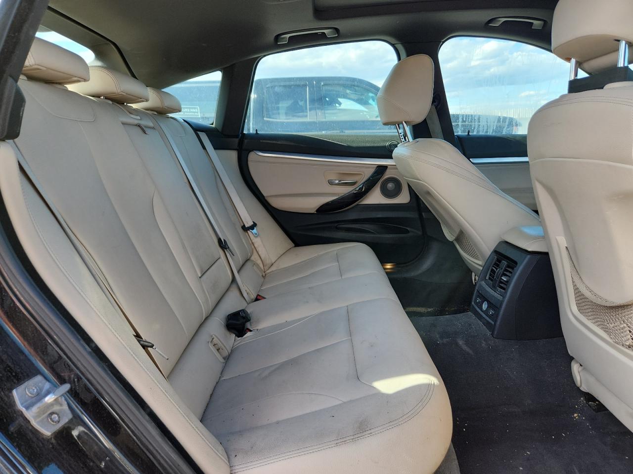 2015 BMW 335 Xigt VIN: WBA3X9C5XFD868607 Lot: 84815215