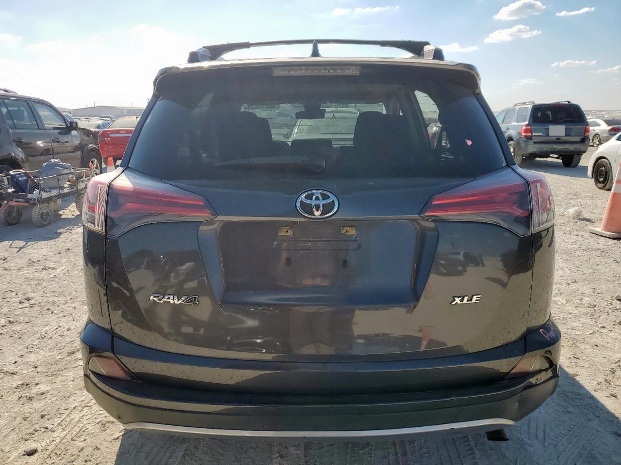 2017 Toyota Rav4 Xle VIN: JTMWFREV5HJ124370 Lot: 86214675