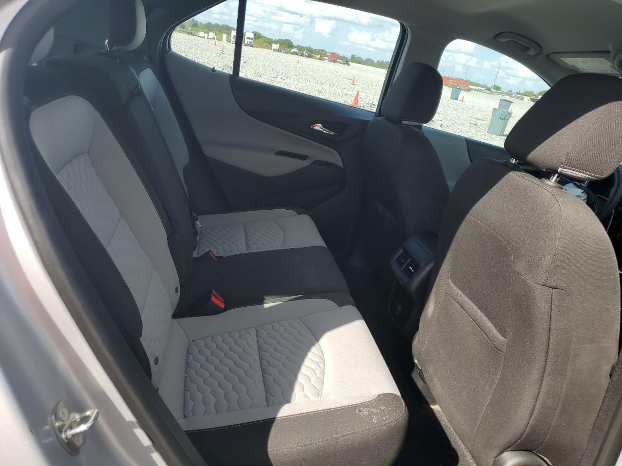 2018 Chevrolet Equinox Ls VIN: 2GNAXHEV9J6320257 Lot: 85602335