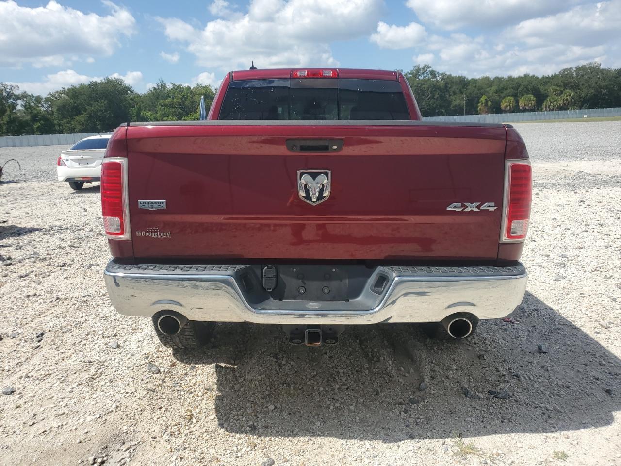 2017 Ram 1500 Laramie VIN: 1C6RR7NT1HS691085 Lot: 84740865