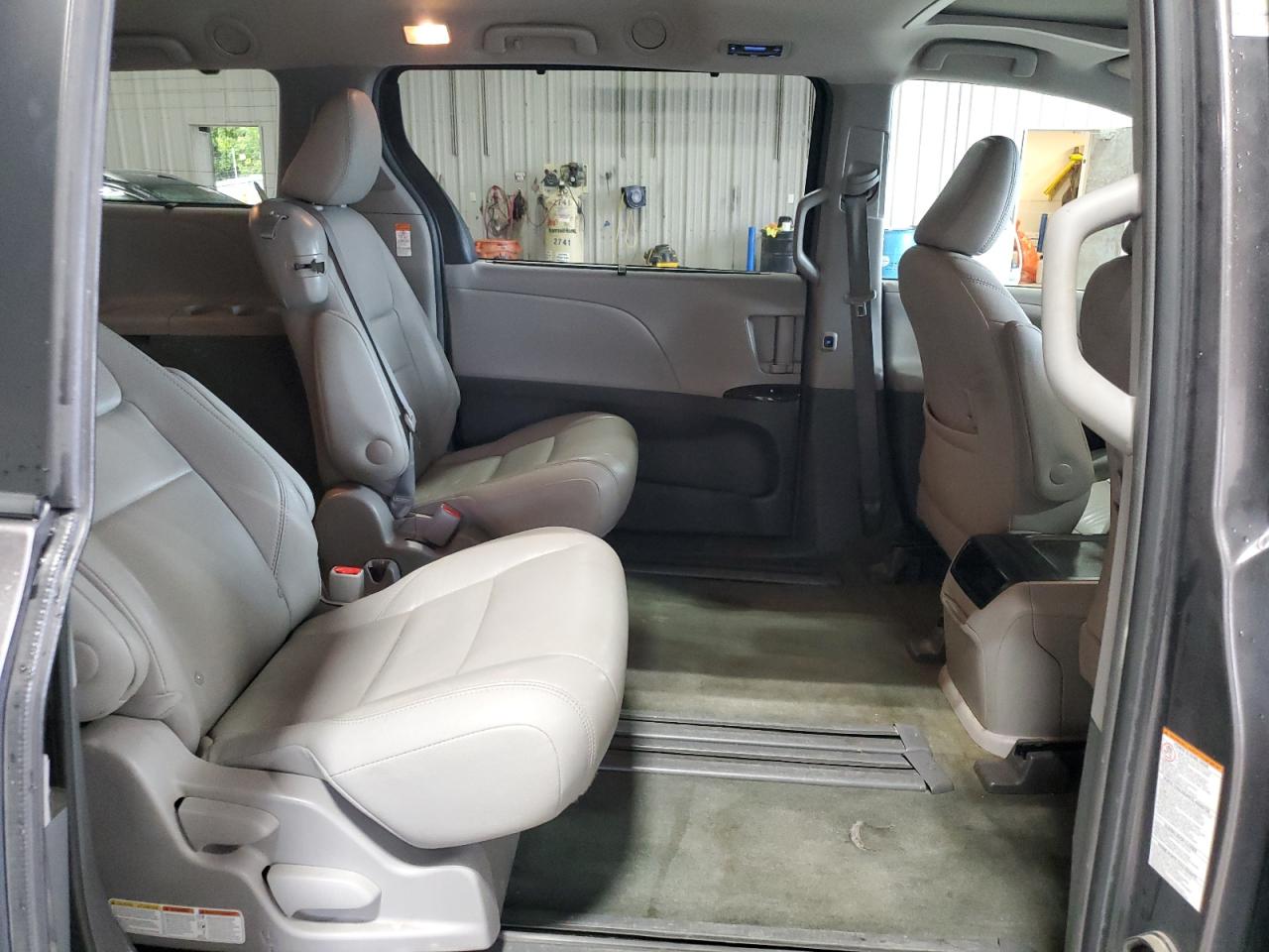 2017 Toyota Sienna Xle VIN: 5TDYZ3DC0HS861198 Lot: 86448385