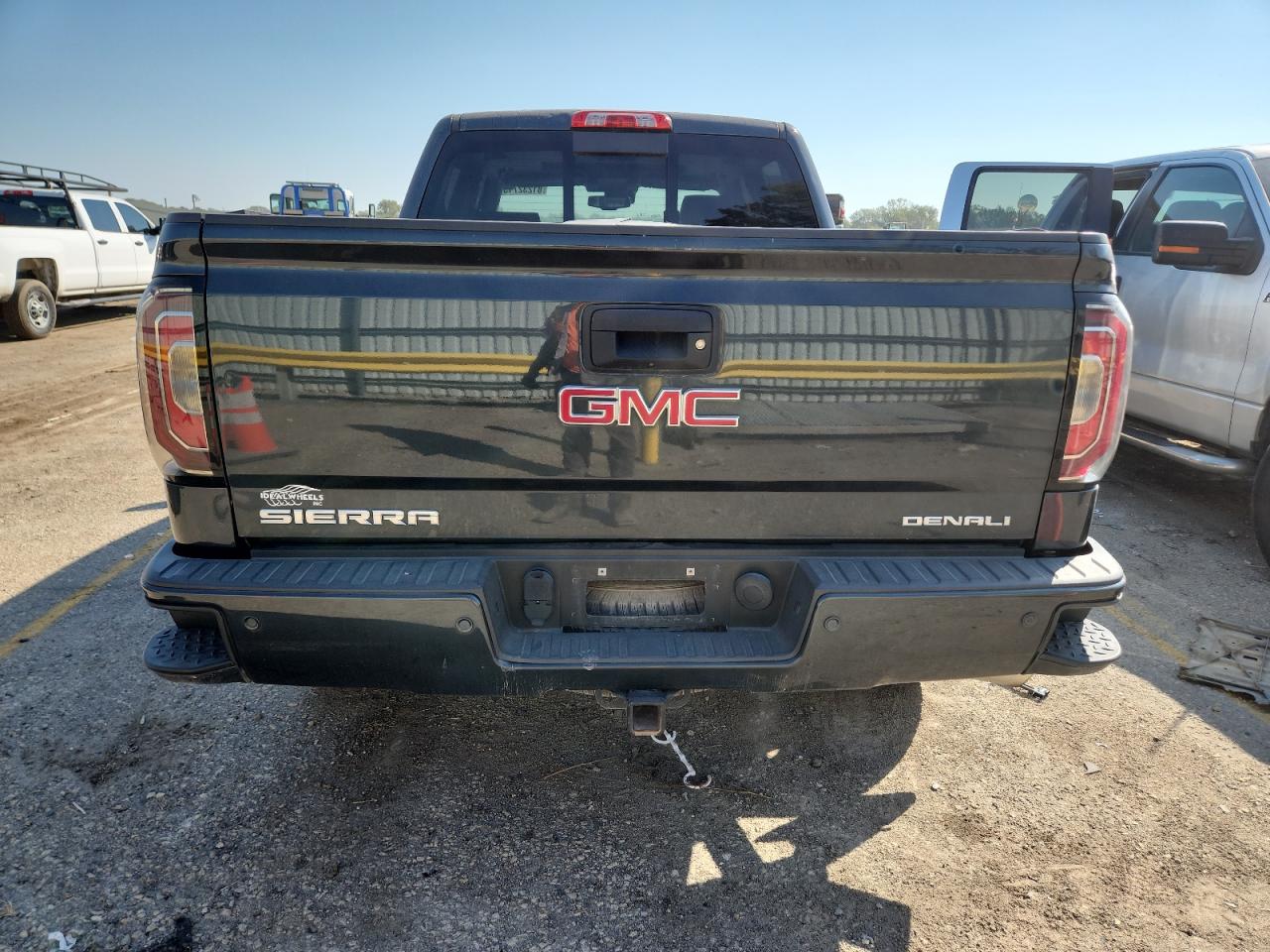 2017 GMC Sierra K1500 Denali VIN: 3GTU2PEJ1HG446073 Lot: 81232715