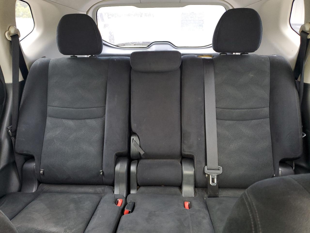 2016 Nissan Rogue S VIN: JN8AT2MT3GW017446 Lot: 83837765