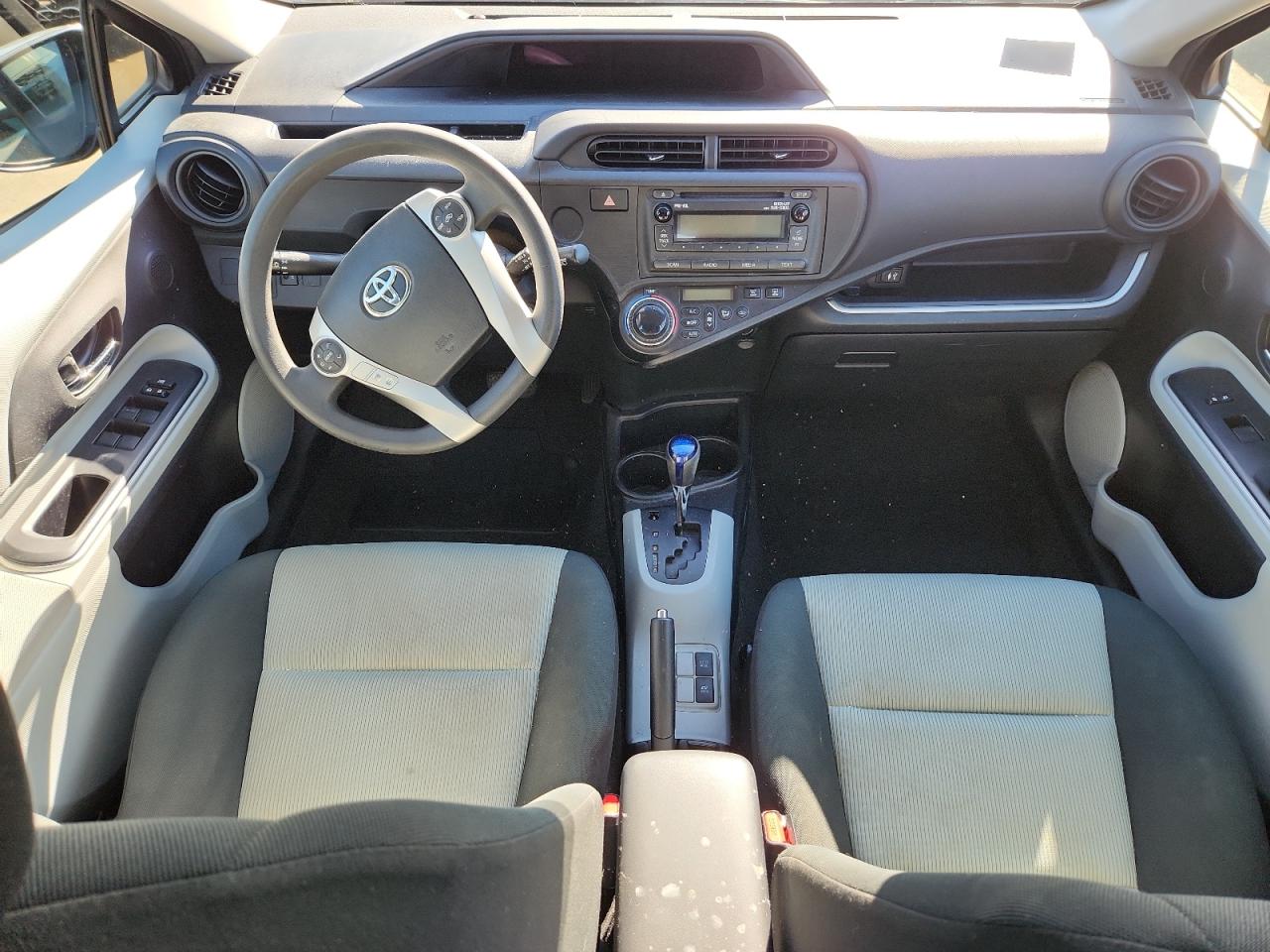 2014 Toyota Prius C VIN: JTDKDTB33E1567312 Lot: 87195835