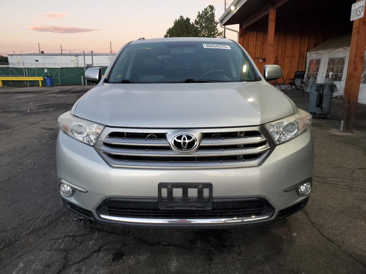 2011 Toyota Highlander Base VIN: 5TDBK3EH0BS069029 Lot: 86654315