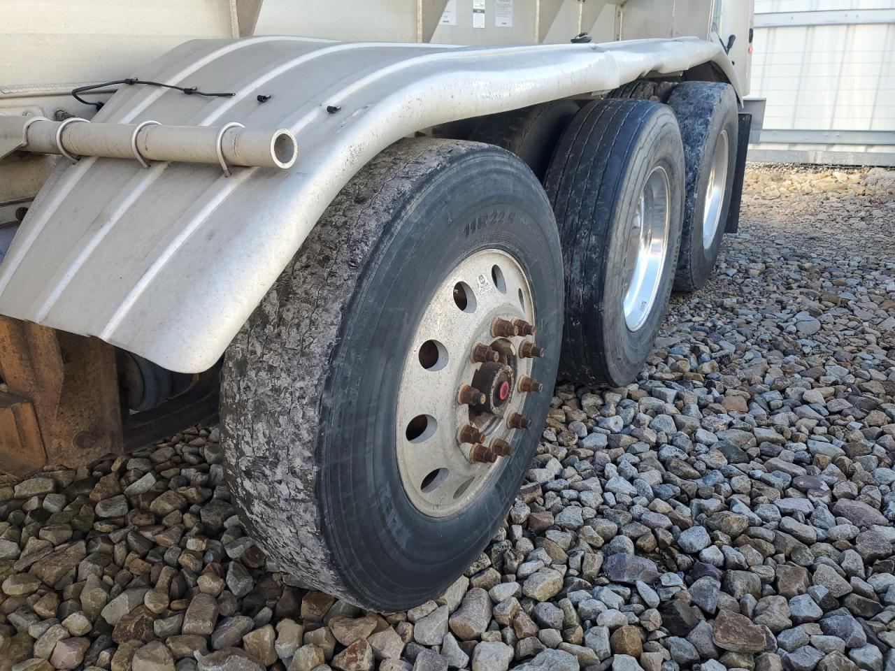 2016 Walker Tank Trailer VIN: 5WSAA4534GN047910 Lot: 69722665