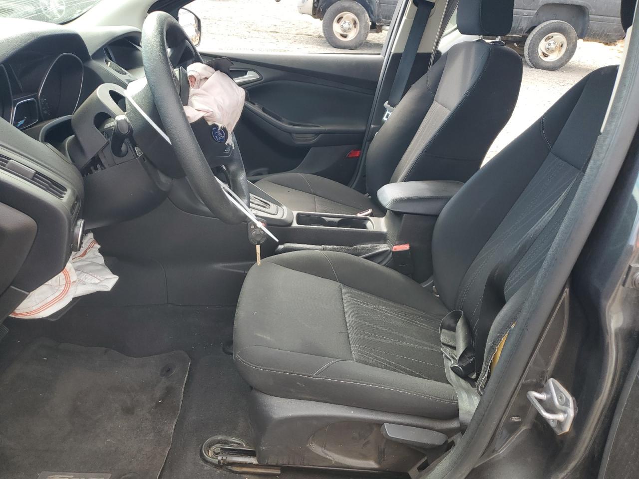 2016 Ford Focus Se VIN: 1FADP3K22GL315667 Lot: 84710445