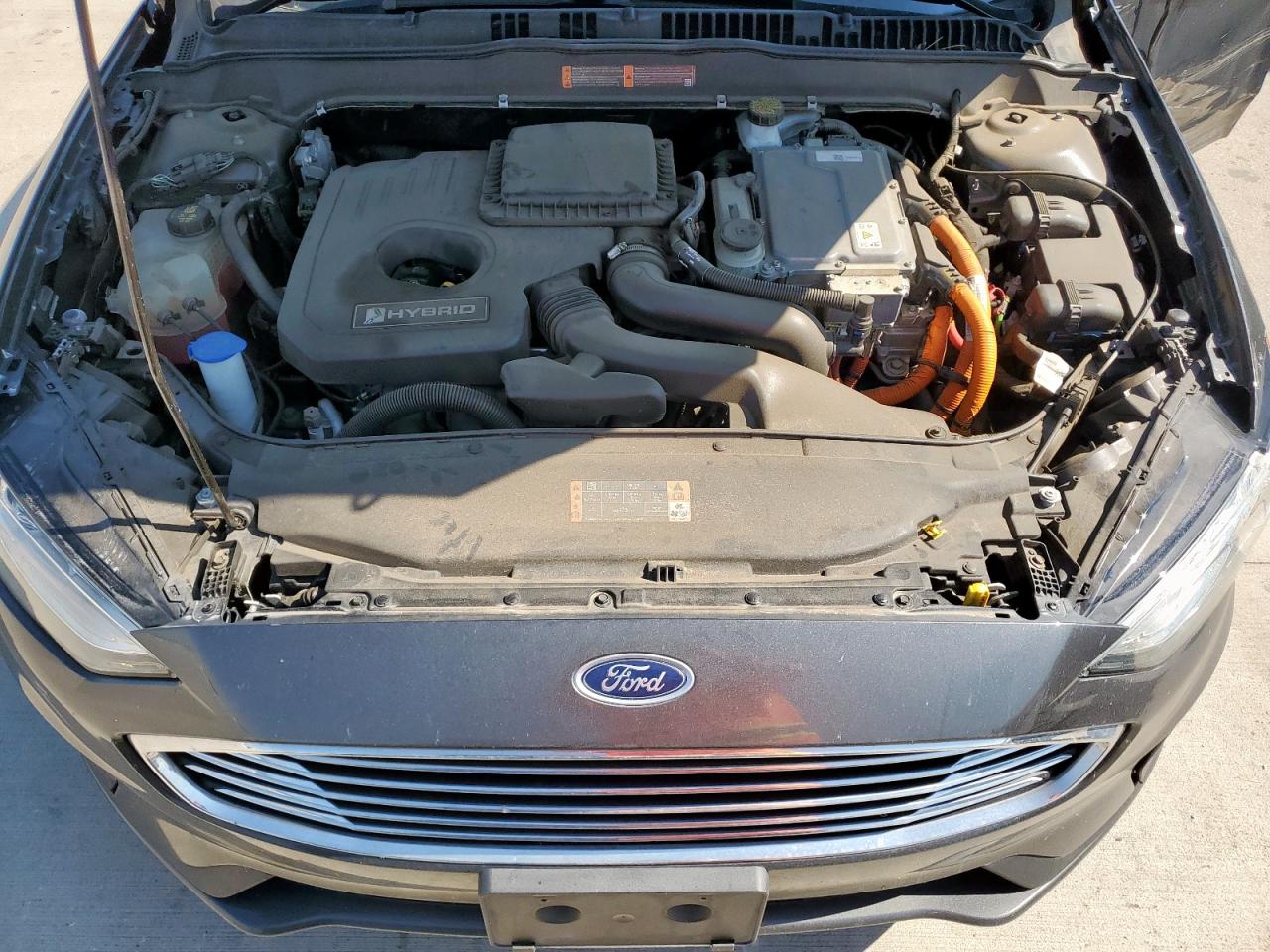 2020 Ford Fusion Se VIN: 3FA6P0LUXLR111072 Lot: 82106935