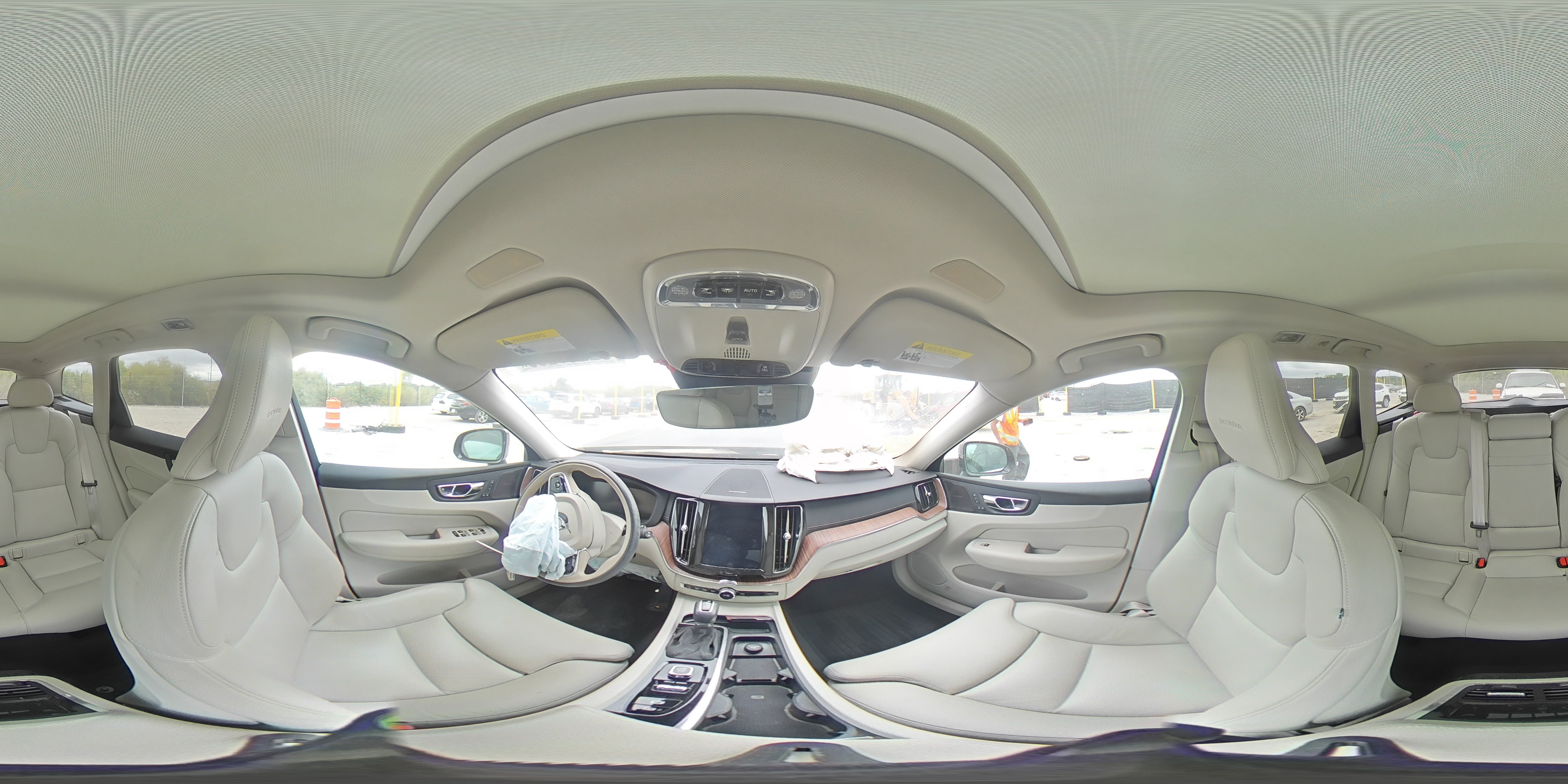 2019 Volvo Xc60 T5 Inscription VIN: LYV102RLXKB283574 Lot: 82237255