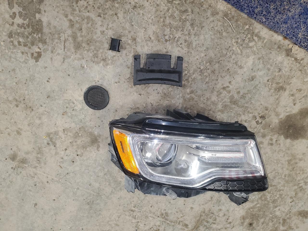 2015 Jeep Grand Cherokee Summit VIN: 1C4RJFJT5FC878675 Lot: 81027065