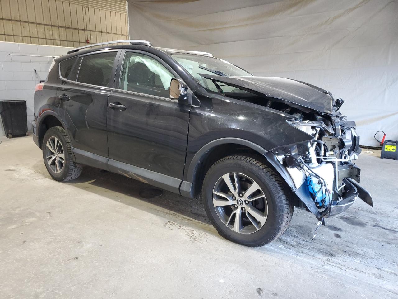 2017 Toyota Rav4 Xle VIN: 2T3RFREV2HW595634 Lot: 85140055