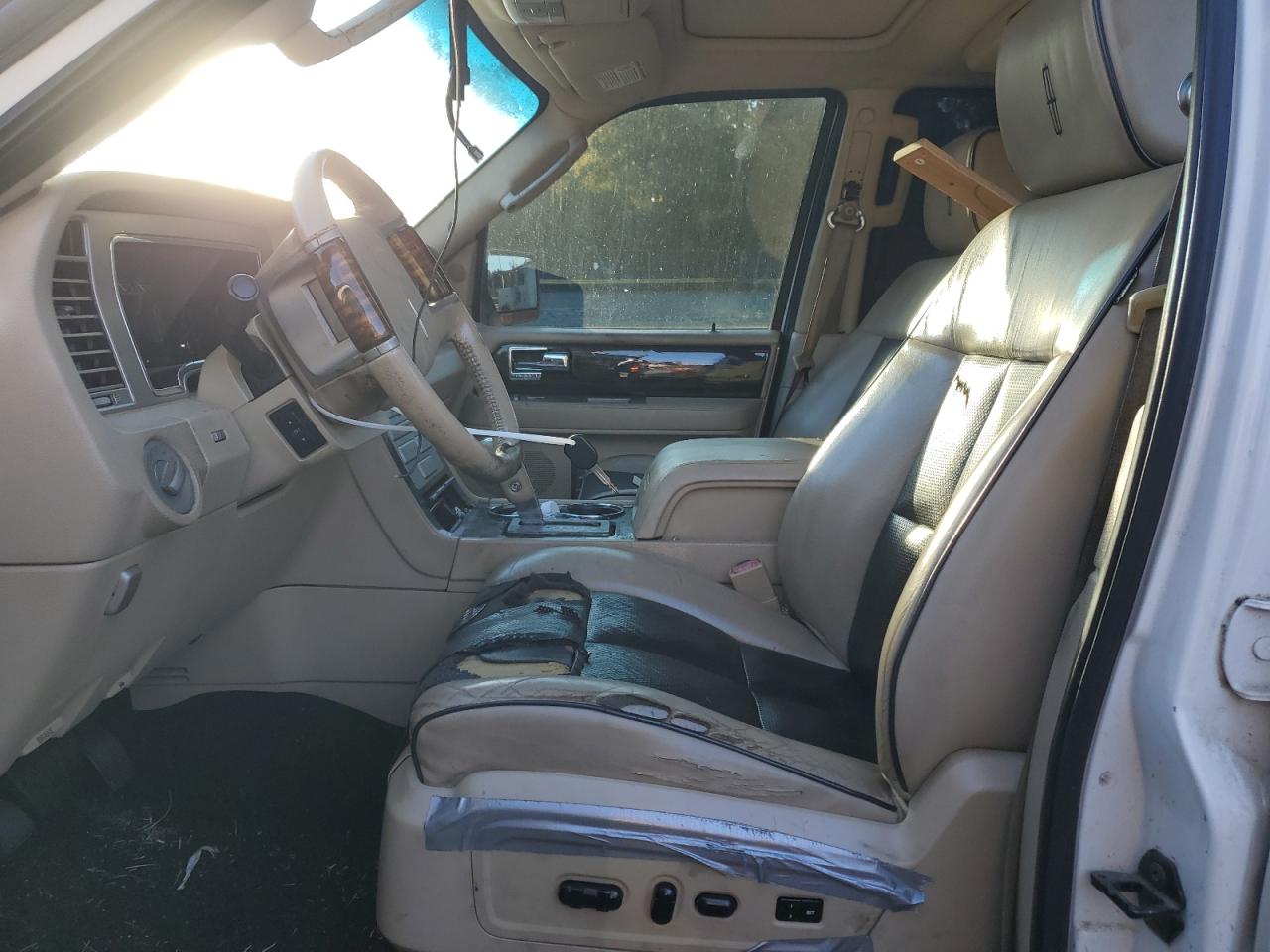 2008 Lincoln Navigator L VIN: 5LMFL28508LJ05119 Lot: 82434625