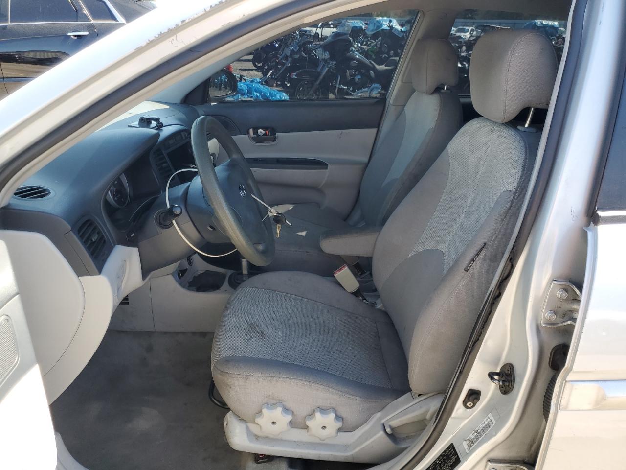 2006 Hyundai Accent Gls VIN: KMHCN46CX6U056645 Lot: 84953465