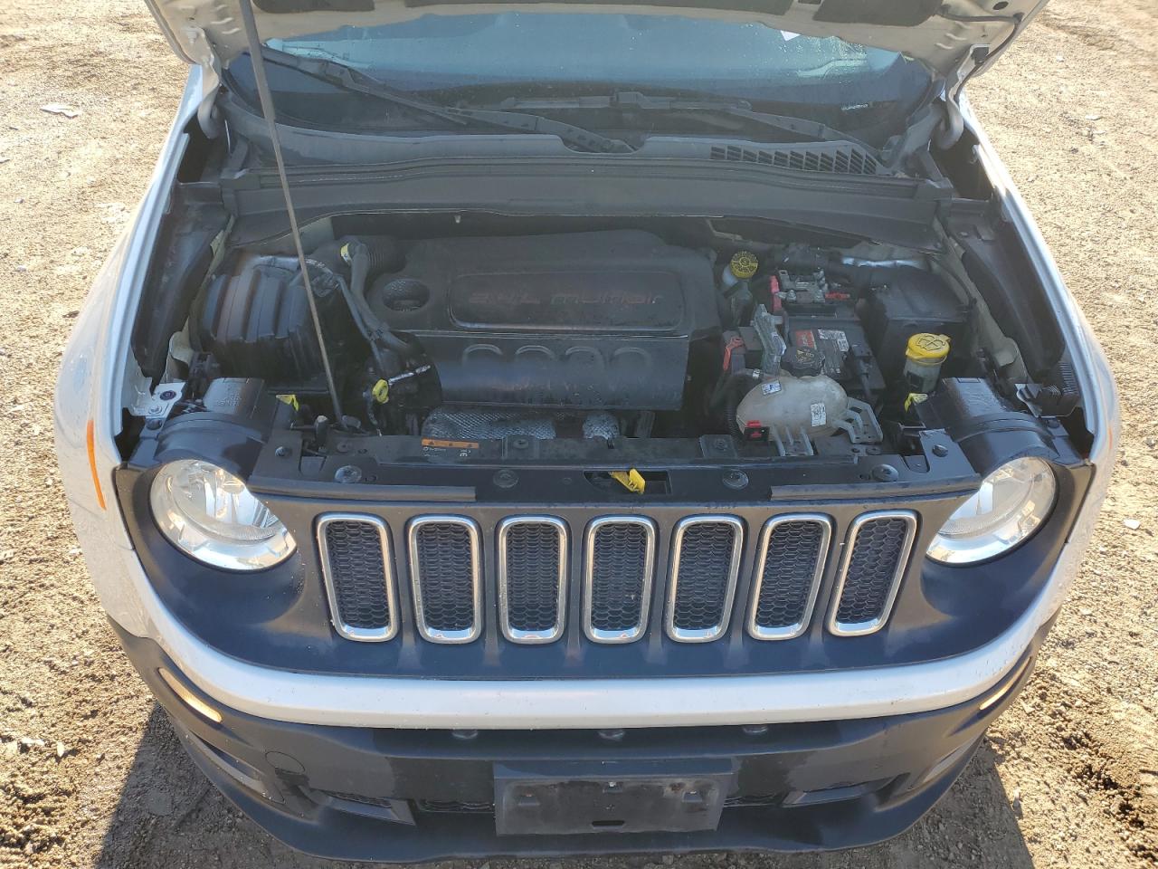 2017 Jeep Renegade Latitude VIN: ZACCJABB2HPE41228 Lot: 81445865