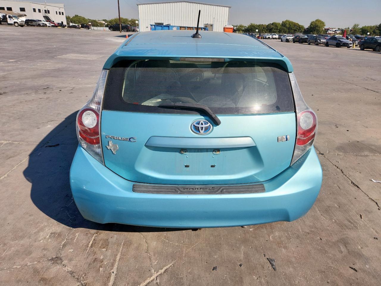 2012 Toyota Prius C VIN: JTDKDTB30C1012041 Lot: 82468485