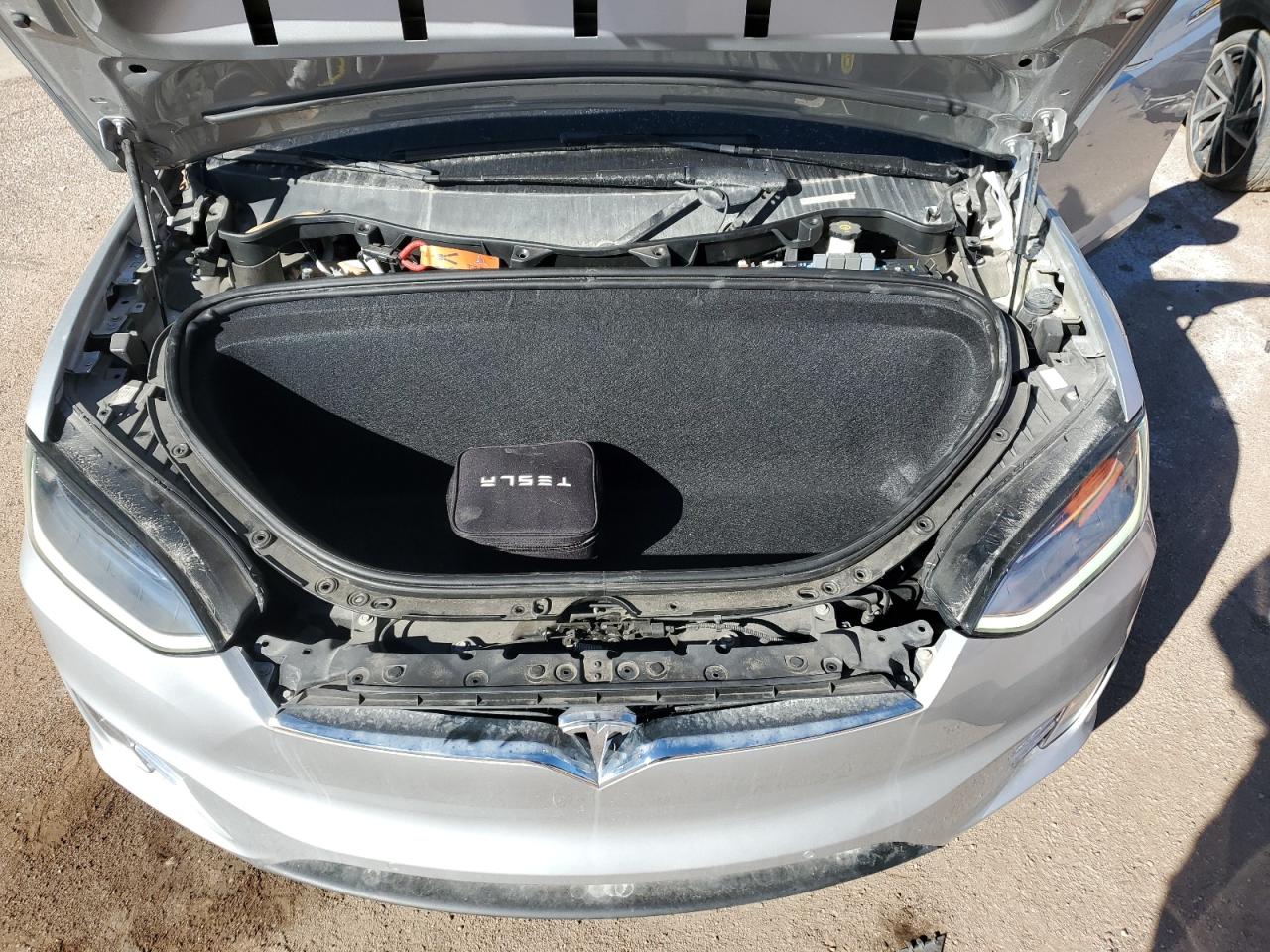 2018 Tesla Model X VIN: 5YJXCBE43JF126966 Lot: 85495395