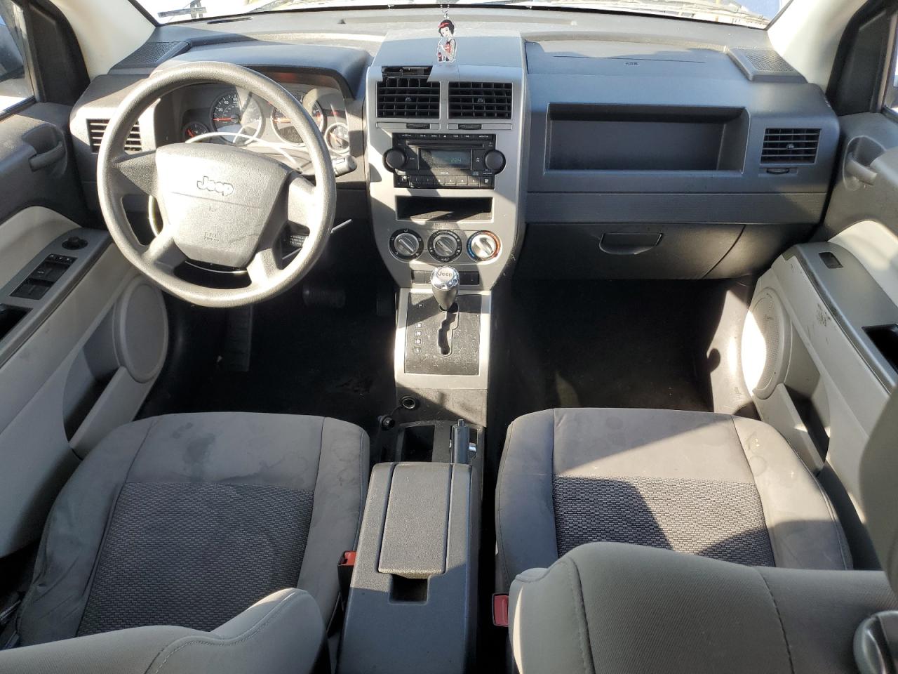 2007 Jeep Compass VIN: 1J8FF47W47D170724 Lot: 90375405