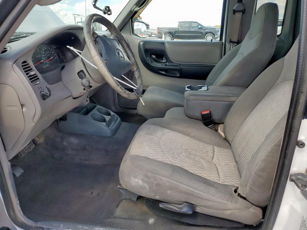 2003 Mazda B3000 Cab Plus VIN: 4F4YR46V43TM00463 Lot: 84985495