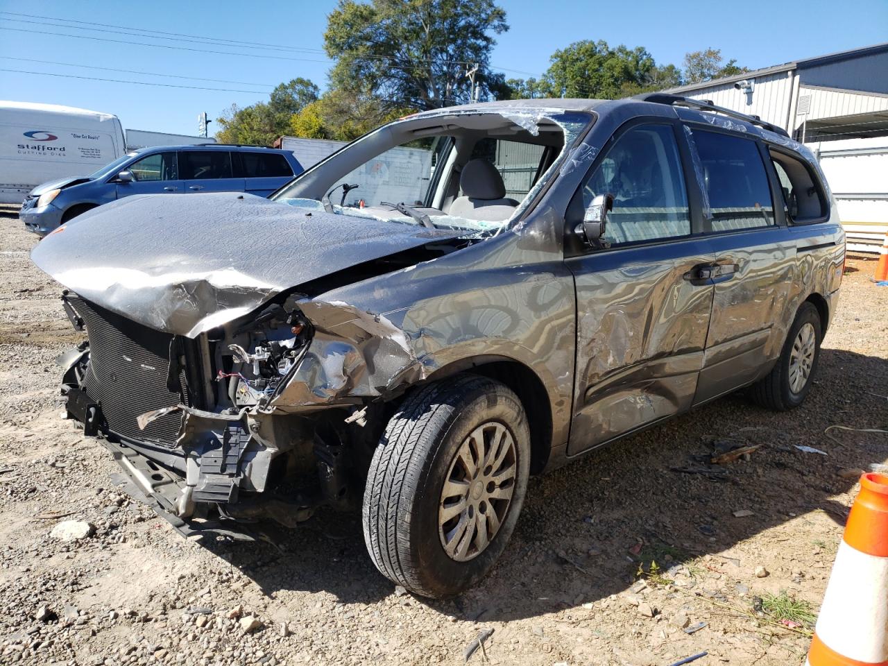 2011 Kia Sedona Lx