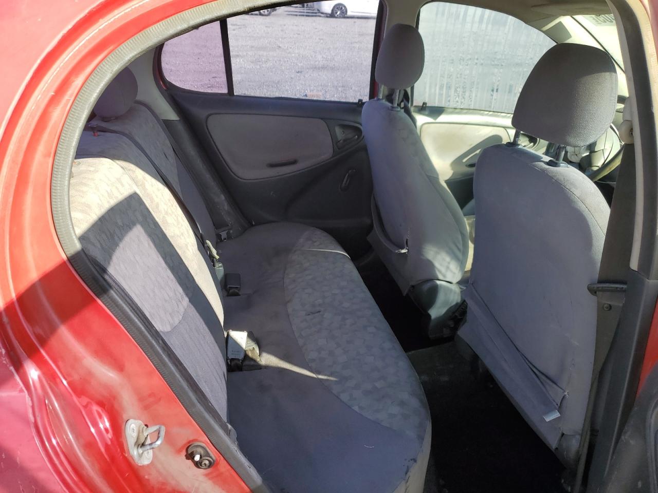 2001 Toyota Echo VIN: JTDBT123710141131 Lot: 90060405