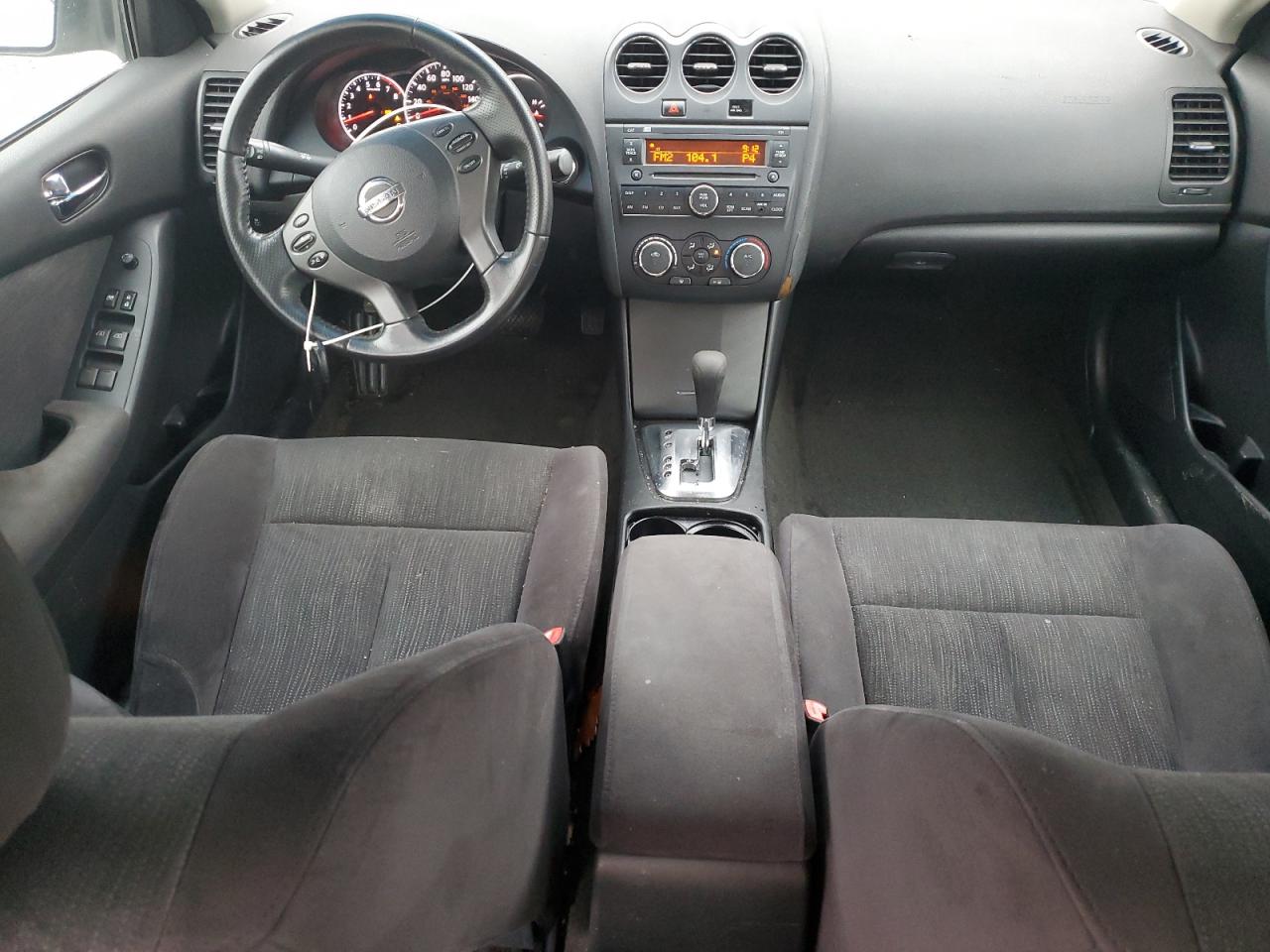 2011 Nissan Altima Base VIN: 1N4AL2AP5BC105823 Lot: 82200205