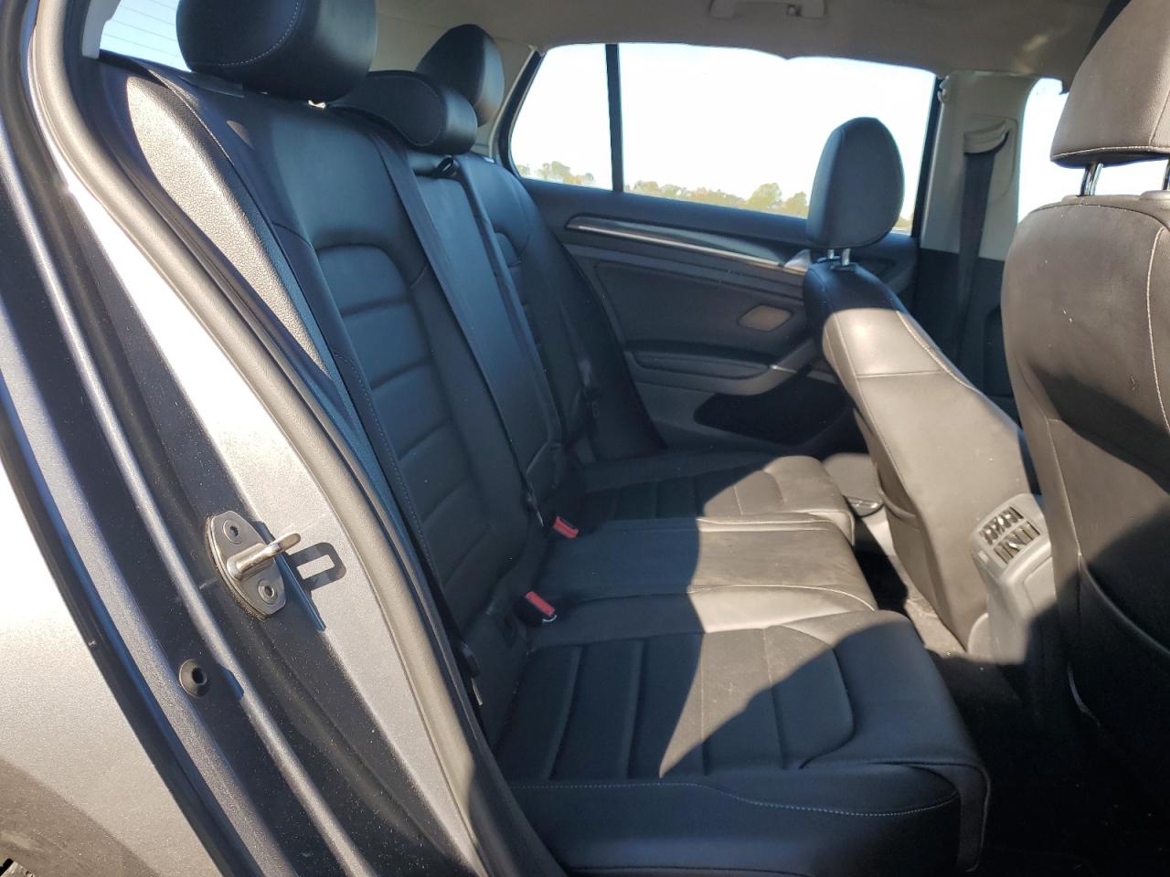 2017 Volkswagen Golf S VIN: 3VW217AU1HM059306 Lot: 87360065