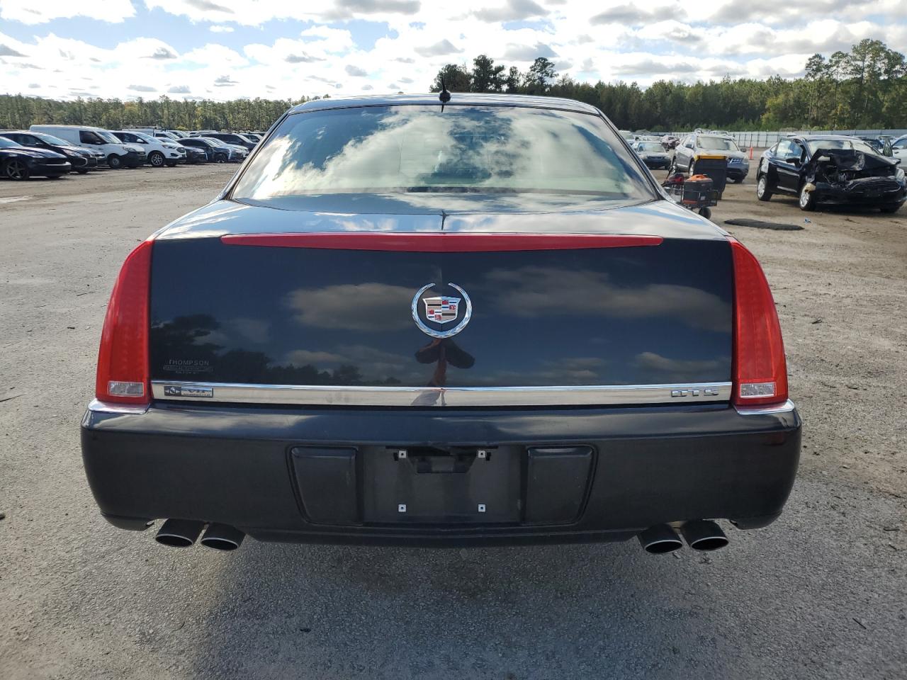 2008 Cadillac Dts VIN: 1G6KD57YX8U119431 Lot: 90075095